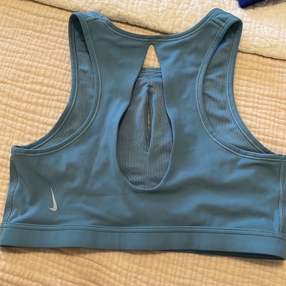 Nike Dri-Fit Bra - Picture 2 of 4